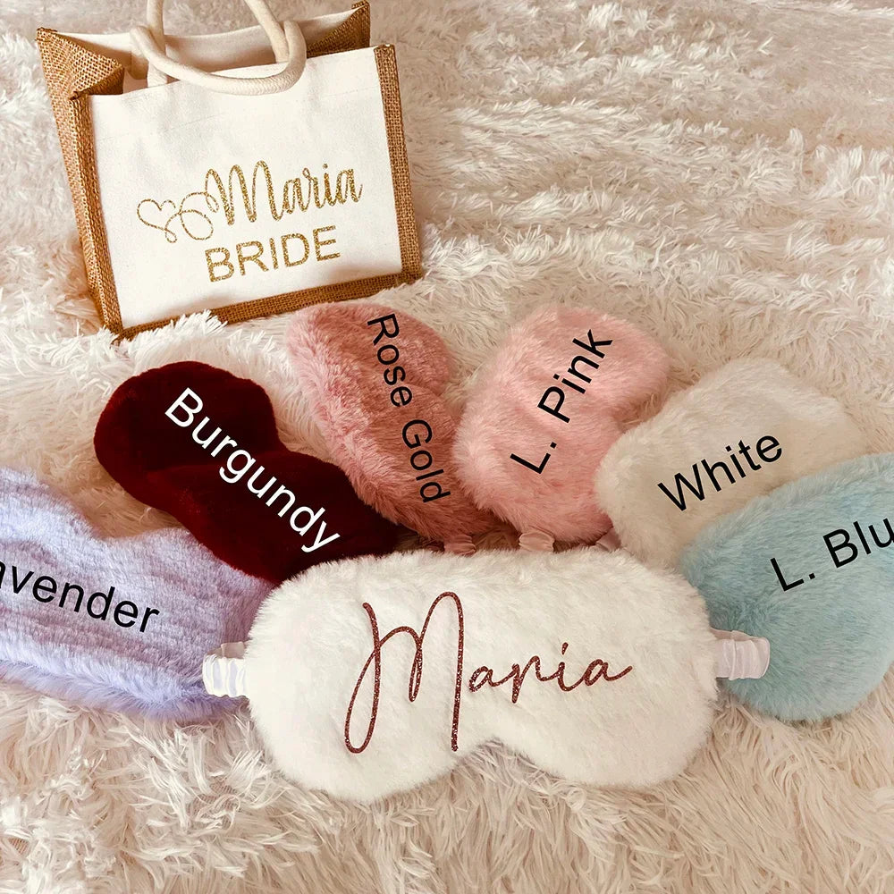 Masque personnalisé en fausse fourrure avec inscription argentée – style raffiné